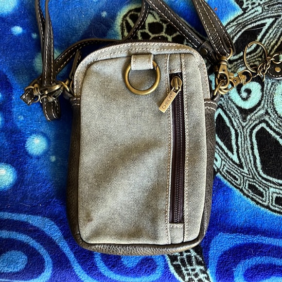 Chala Cellphone Crossbody - Picture 5 of 7
